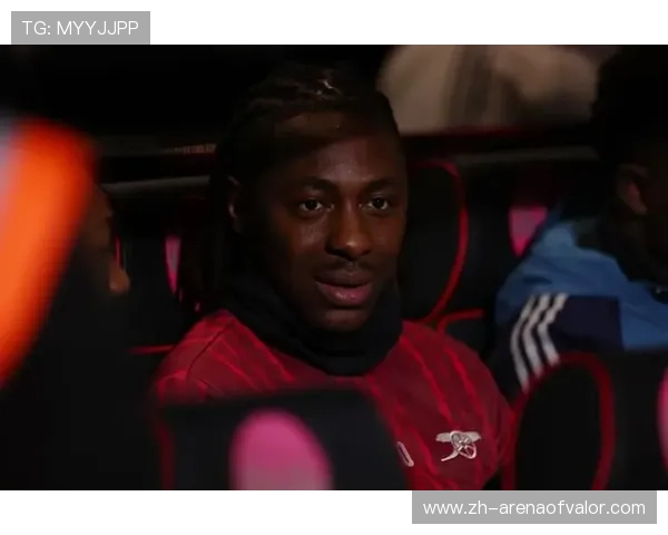 经纪人门德斯运作津琴科转会，阿贾克斯长期计划